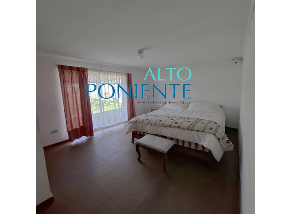 Amplia casa quinta en Olmué.