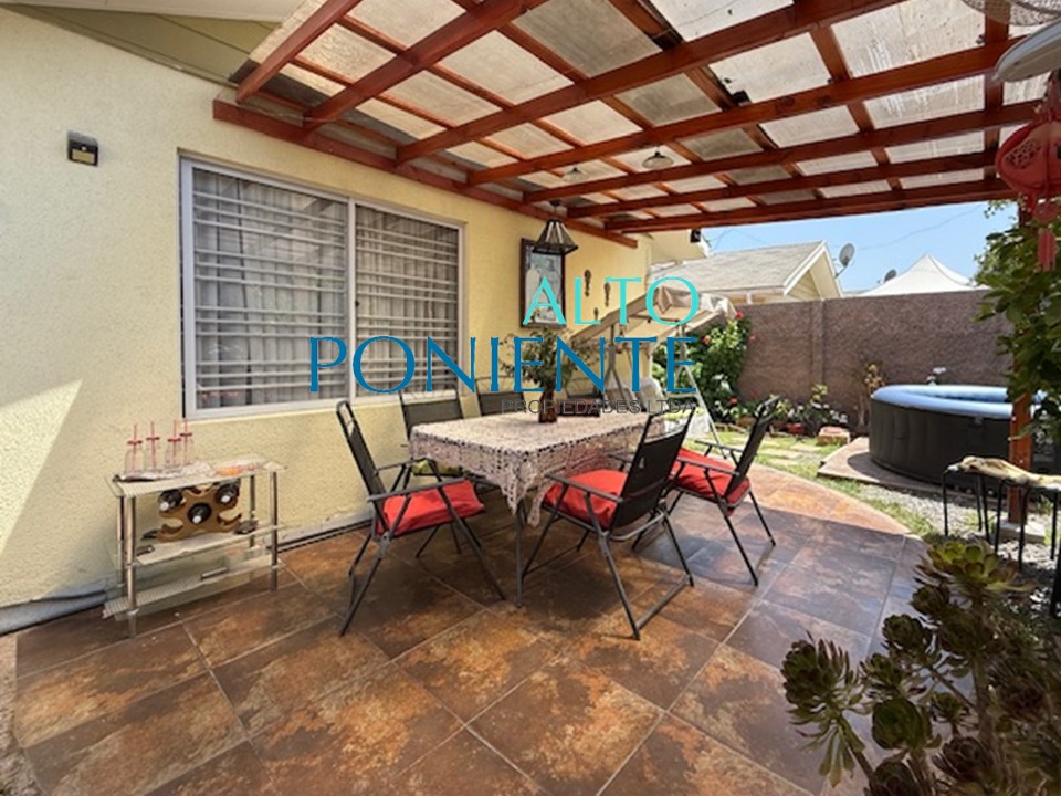 Exclusiva Residencia en Condominio La Campana, Limache.