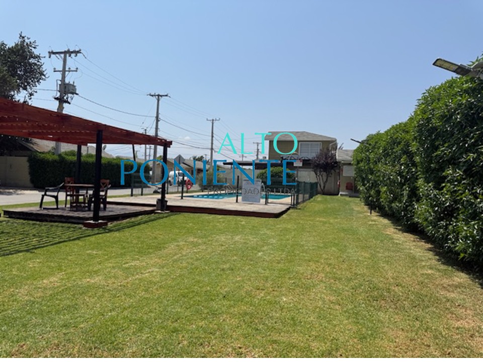 Exclusiva Residencia en Condominio La Campana, Limache.