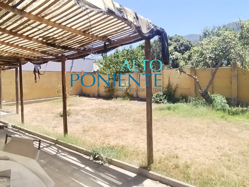 Amplia Casa en Olmué con Gran Terreno y Bodega