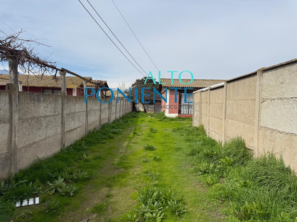 Amplia Casa con Gran Terreno en Calbuco, Limache
